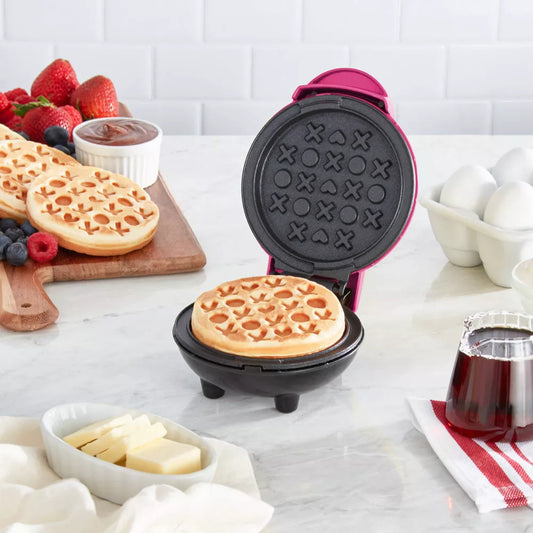 Dash XOXO Waffle Maker Magenta